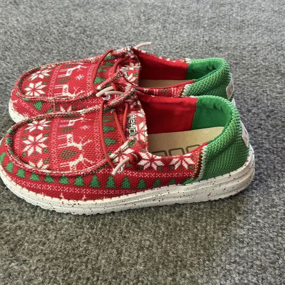 Hey Dude Wendy Youth Jolly Jingle Shoes Kids Size 13 Holiday Fair Isle Slip On